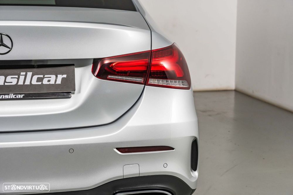 Mercedes-Benz A 180 d AMG Line Aut. — fotografia 19