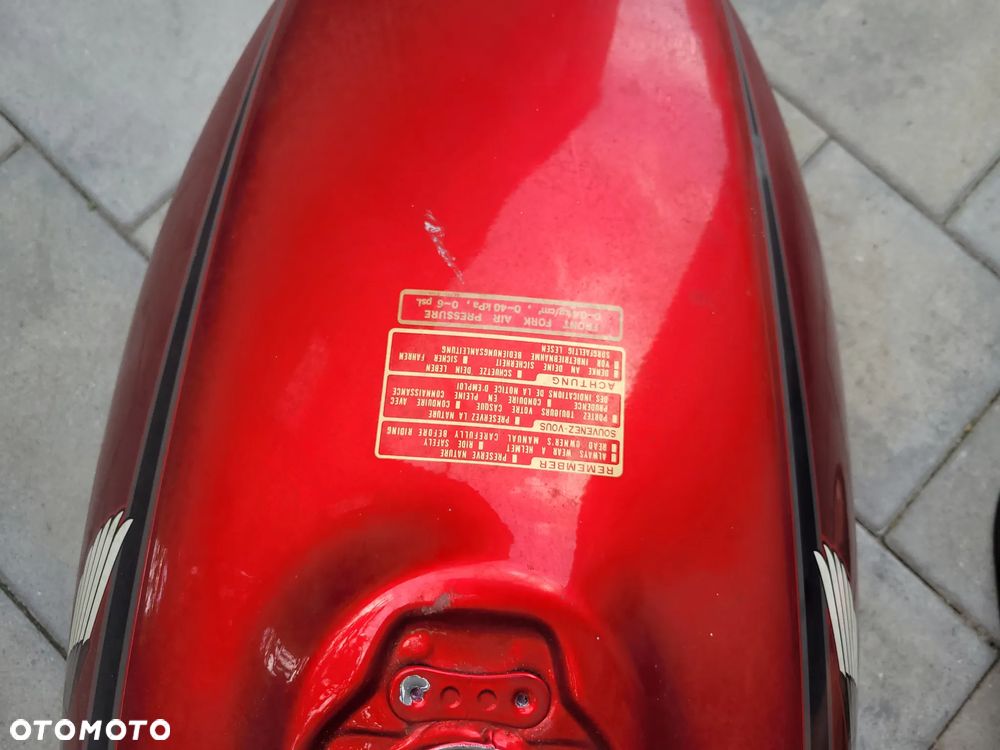 Bak, zbiornik paliwa Honda VT 500E - 14