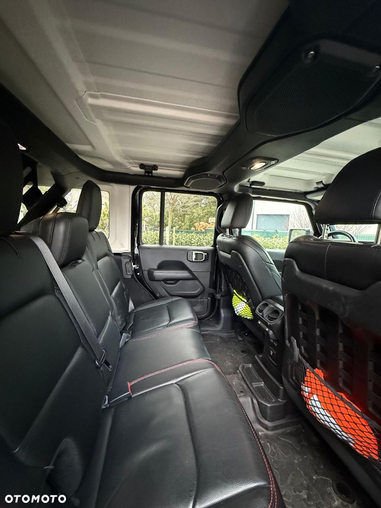 Jeep Wrangler 3.6 Unlim Rubicon X - 19