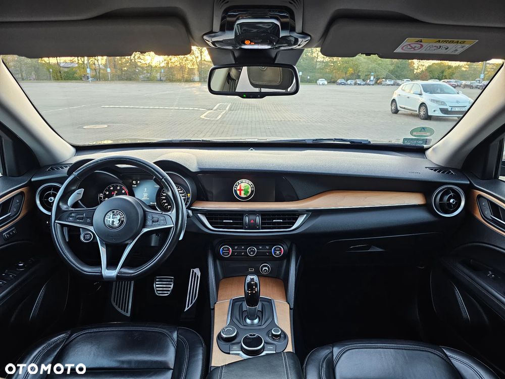 Alfa Romeo Stelvio 2.0 Turbo First Edition Q4 - 10