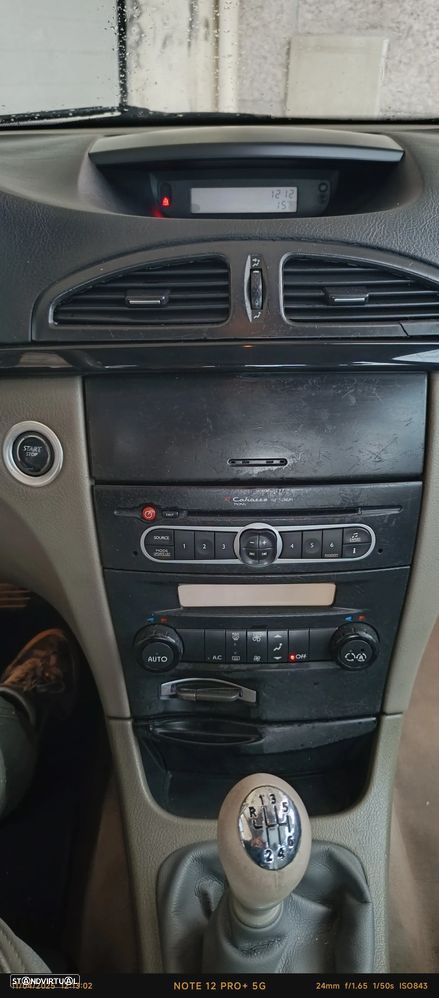 Renault Laguna 1.9 dCi Privilège - 8