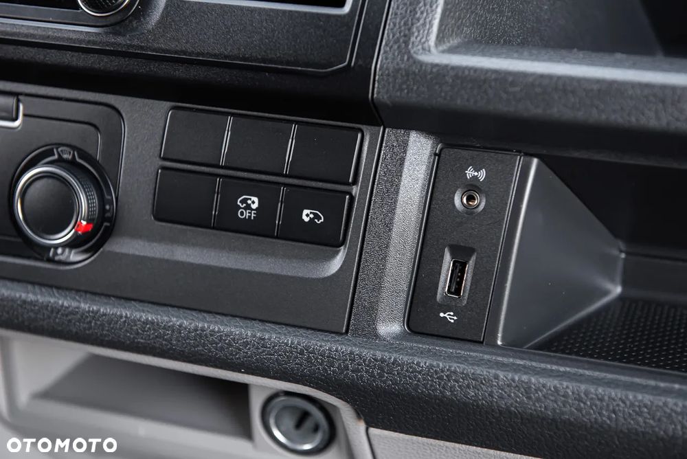 Volkswagen Transporter - 19