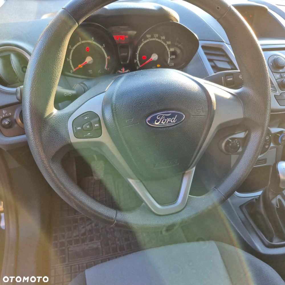 Ford Fiesta 1.25 Ambiente - 7