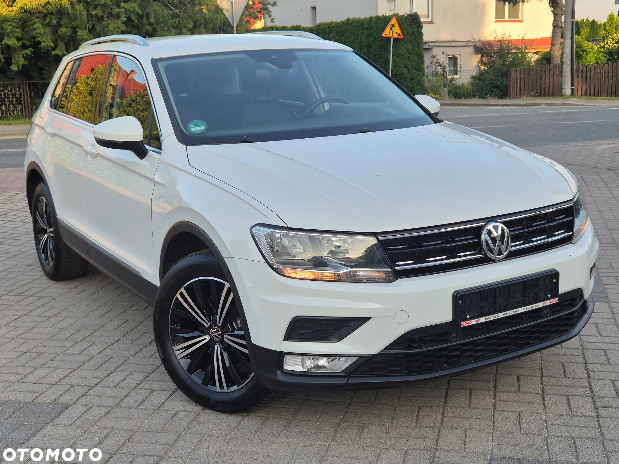Volkswagen Tiguan 2.0 TDI SCR 4MOTION (BlueMotion Techn.) DSG Highline - 4