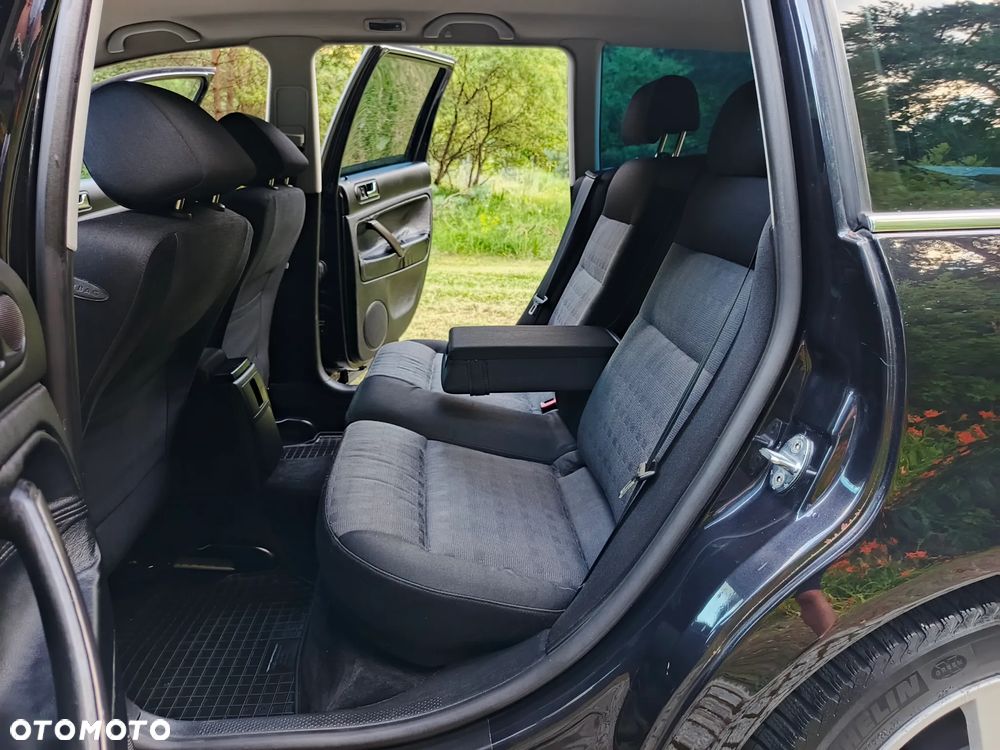 Volkswagen Passat Variant 1.9 TDI Comfortline Family - 14