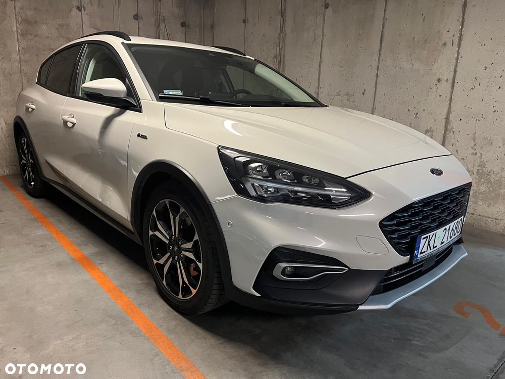 Ford Focus 1.0 EcoBoost Active - 28