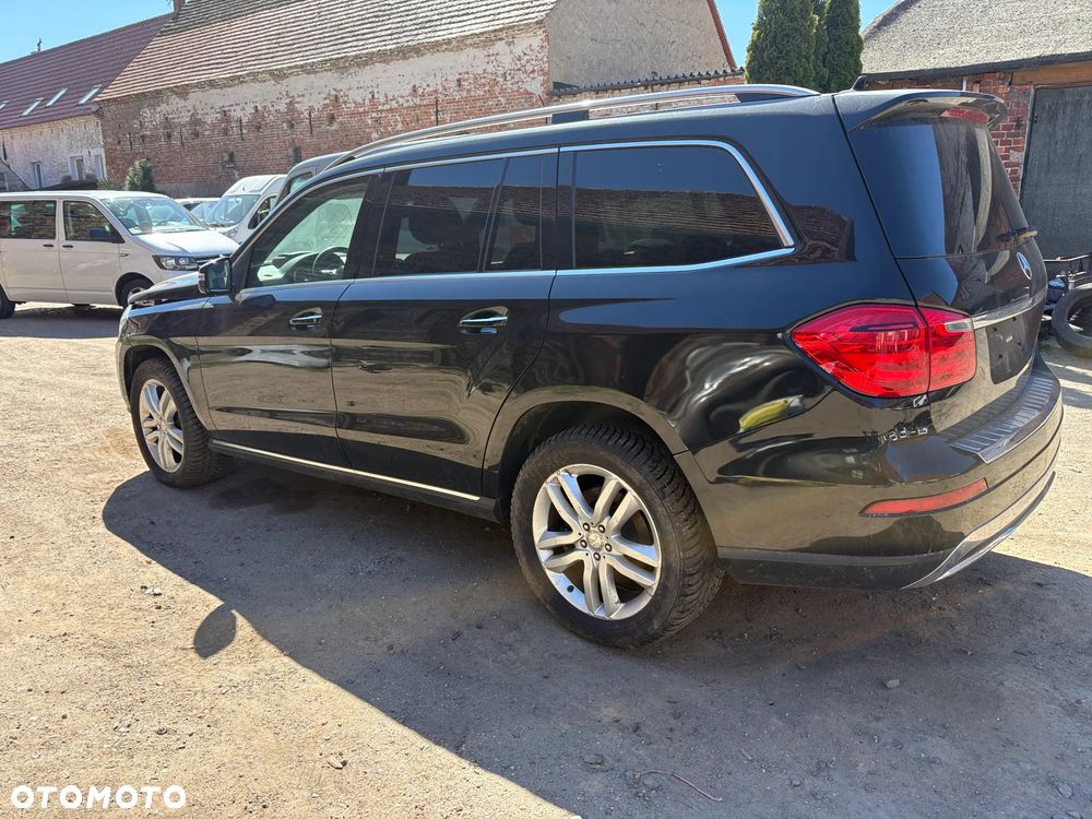 Mercedes-Benz GL - 3