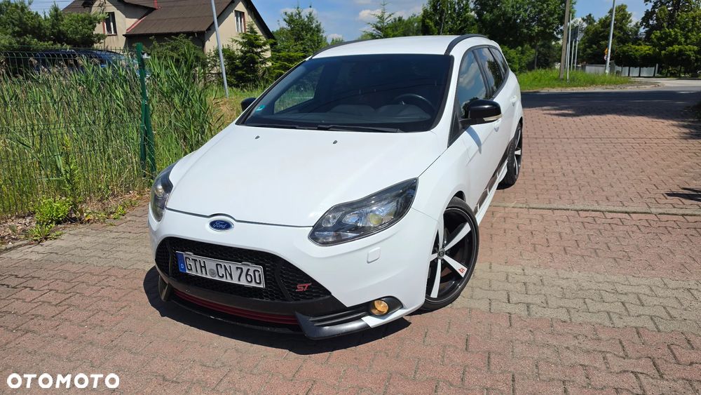 Ford Focus SW 2.0 EcoBoost ST Leather Sport Pack - 29