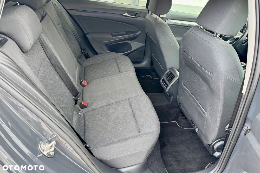 Volkswagen Golf - 16