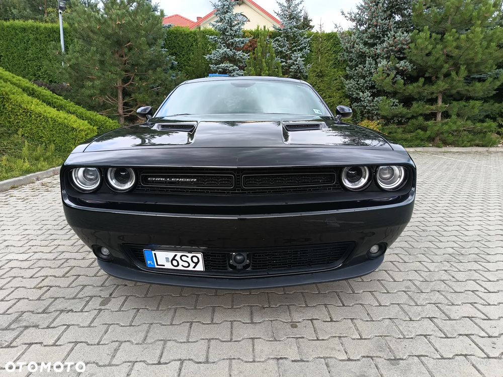 Dodge Challenger - 4
