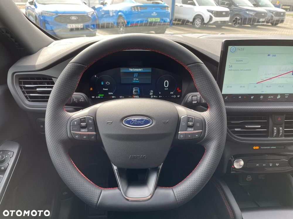 Ford Kuga - 16