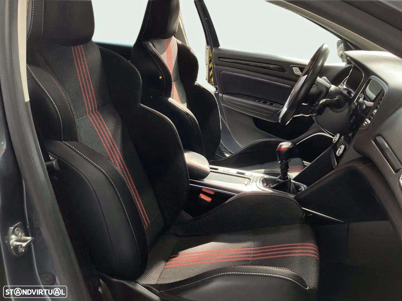 Renault Mégane Sport Tourer 1.3 TCe R.S. Line - 17