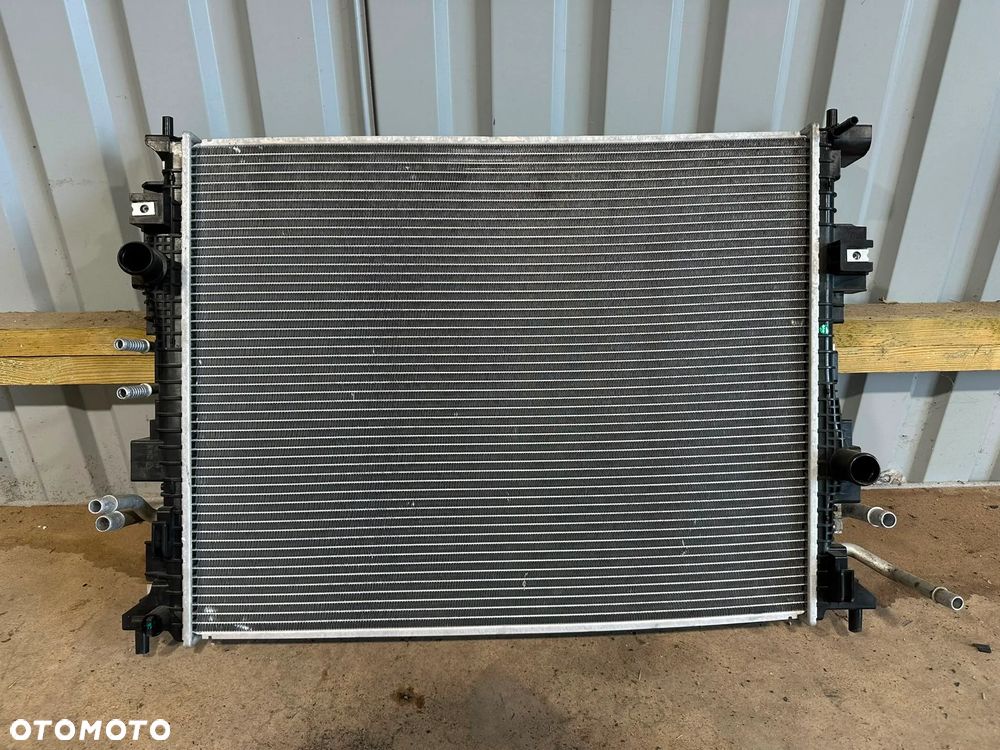 Komplet Chłodnic Ford Kuga MK3 HYBRYDA 2,5 - 8