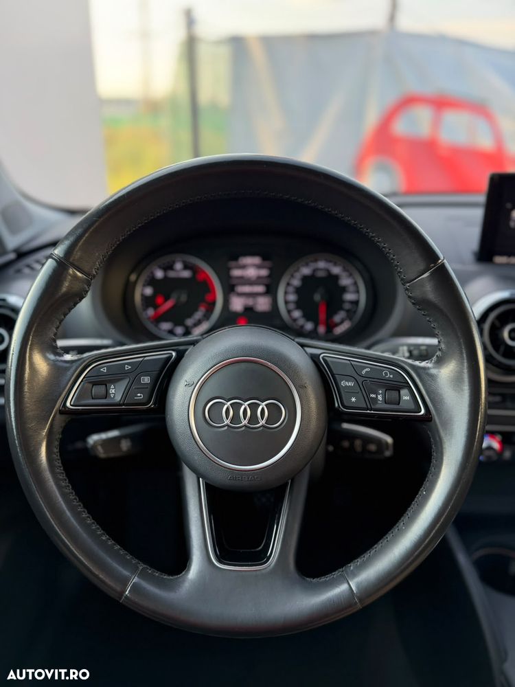 Audi A3 2.0 TDI S tronic Sport - 11