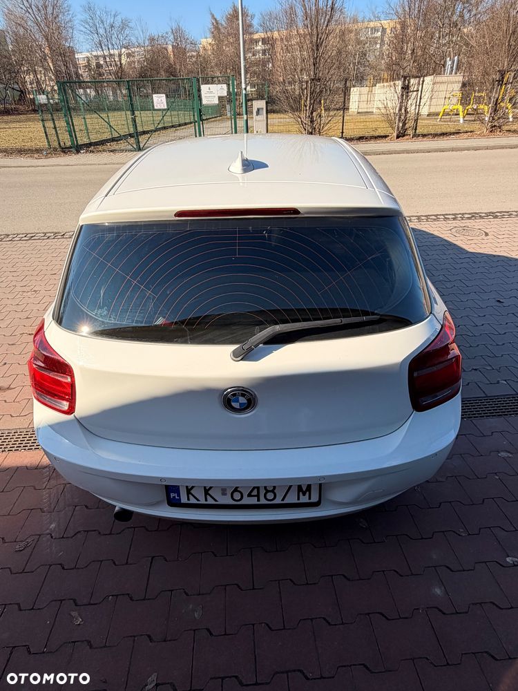 BMW Seria 1 114i - 6