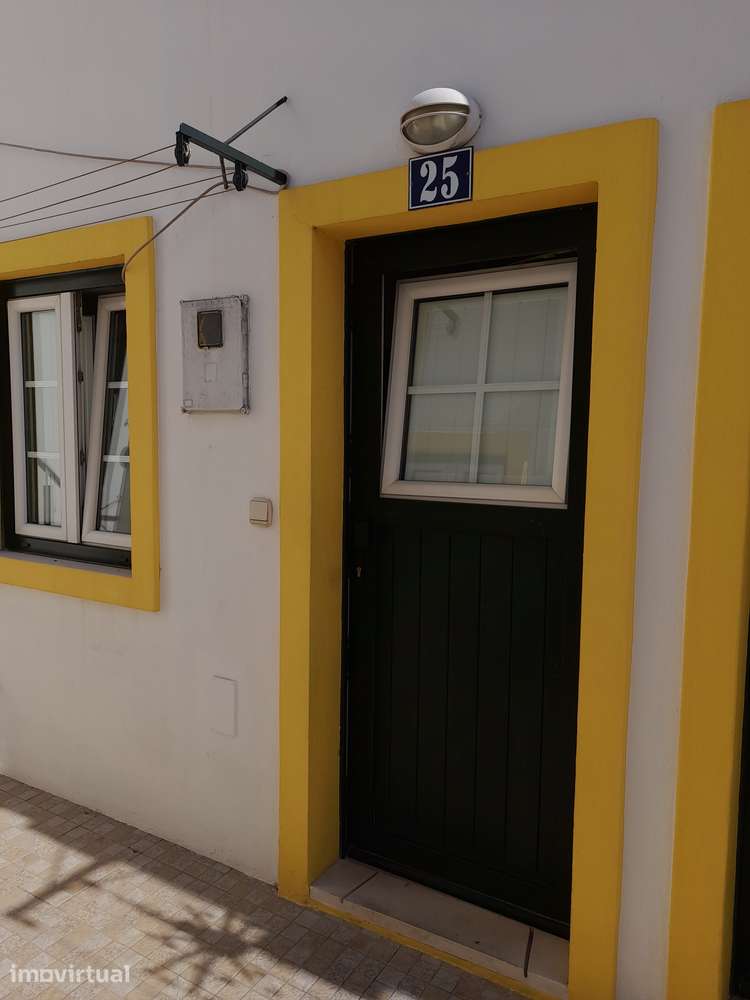 T2 Duplex com Segurança em Estrela, Lisboa - Grande imagem: 2/16