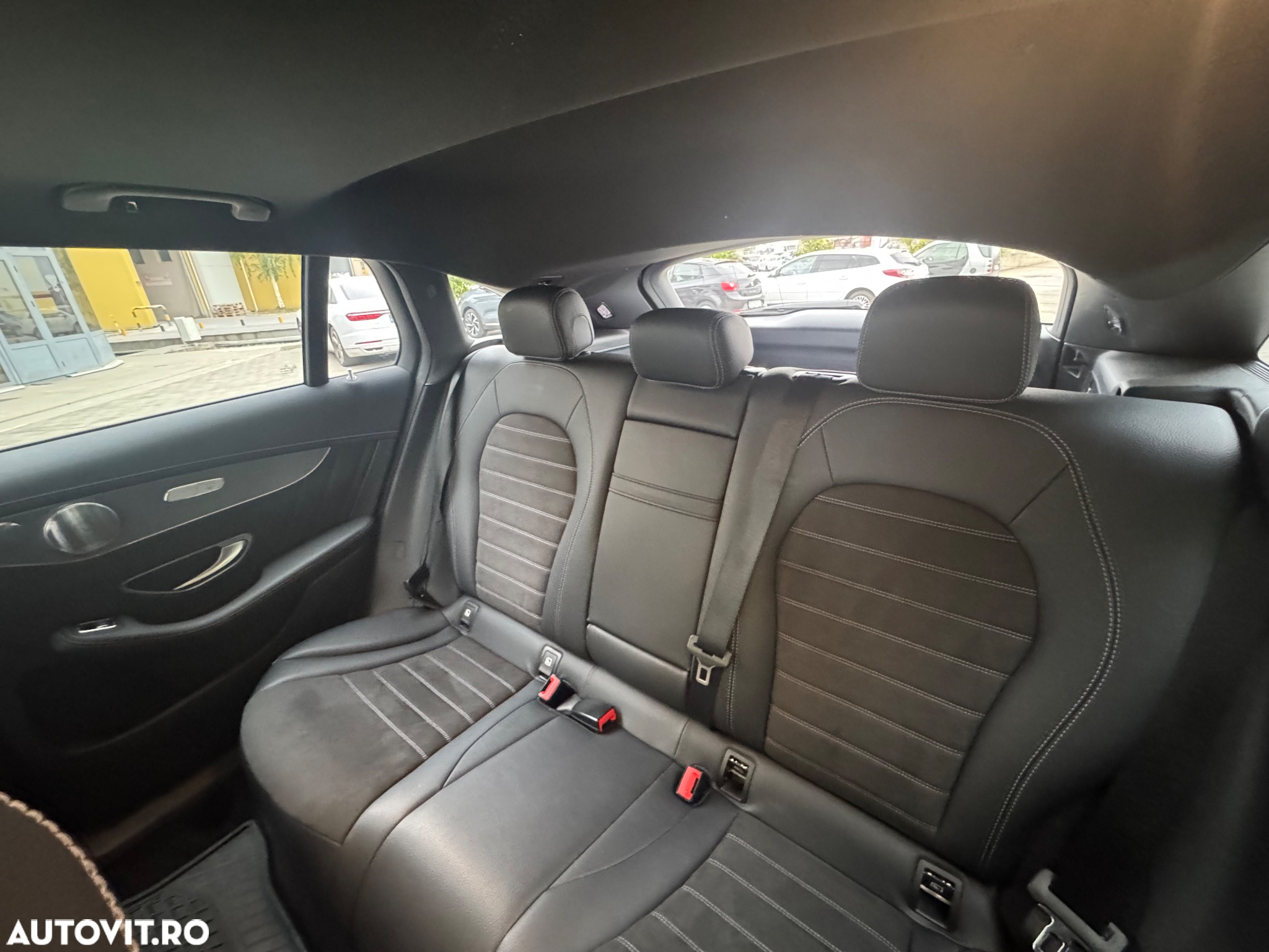 Mercedes-Benz EQC 400 4Matic AMG Line - 11