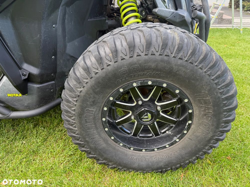 Can-Am Maverick - 10