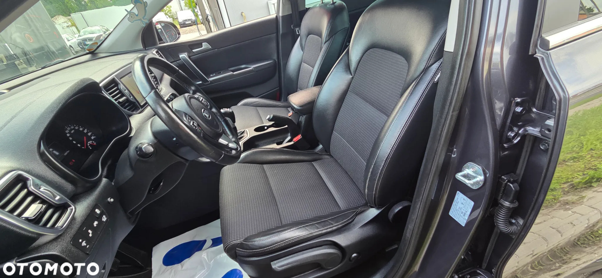 Kia Sportage 2,0 CRDI AWD Spirit - 30