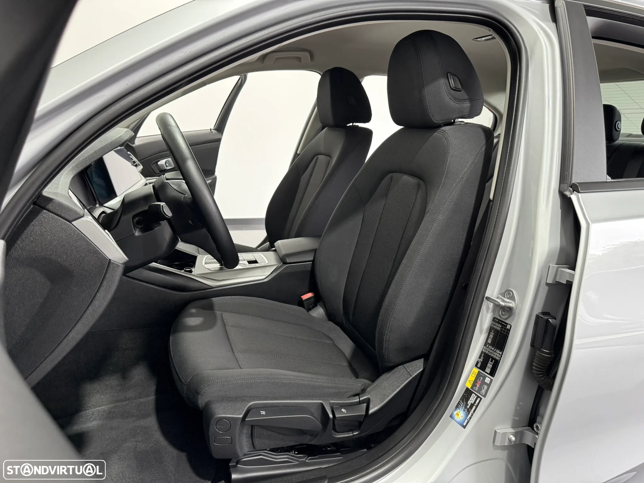 BMW 330 e Corporate Edition Auto - 35