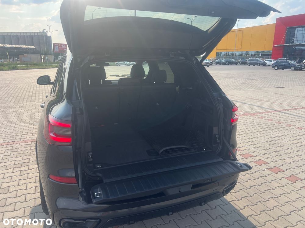 BMW X5 xDrive30d mHEV - 33