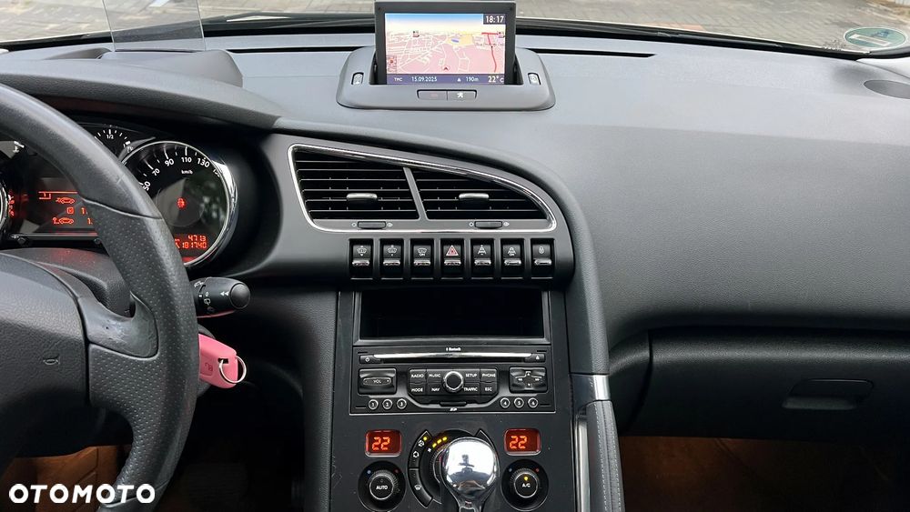 Peugeot 3008 HDi FAP 165 Automatik Platinum - 20