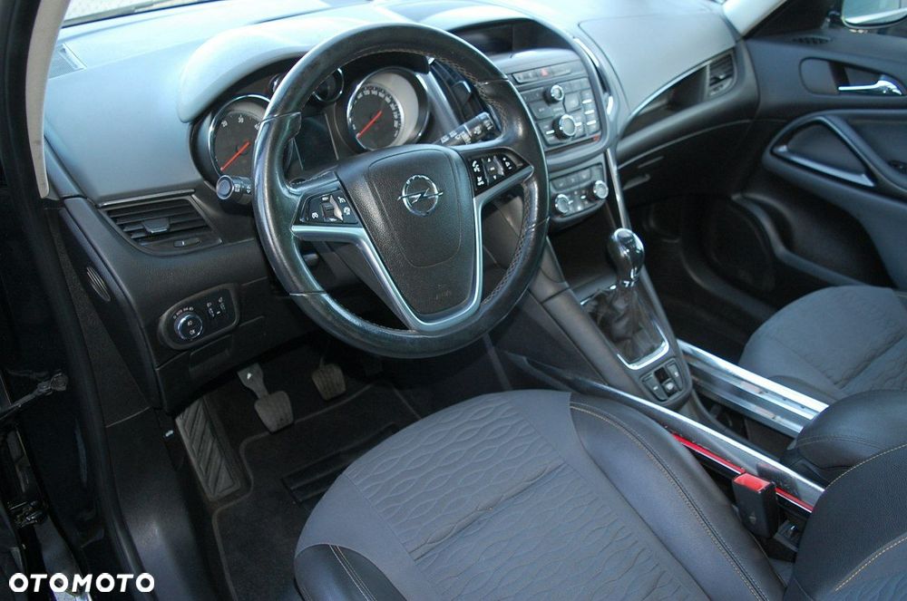 Opel Zafira - 23