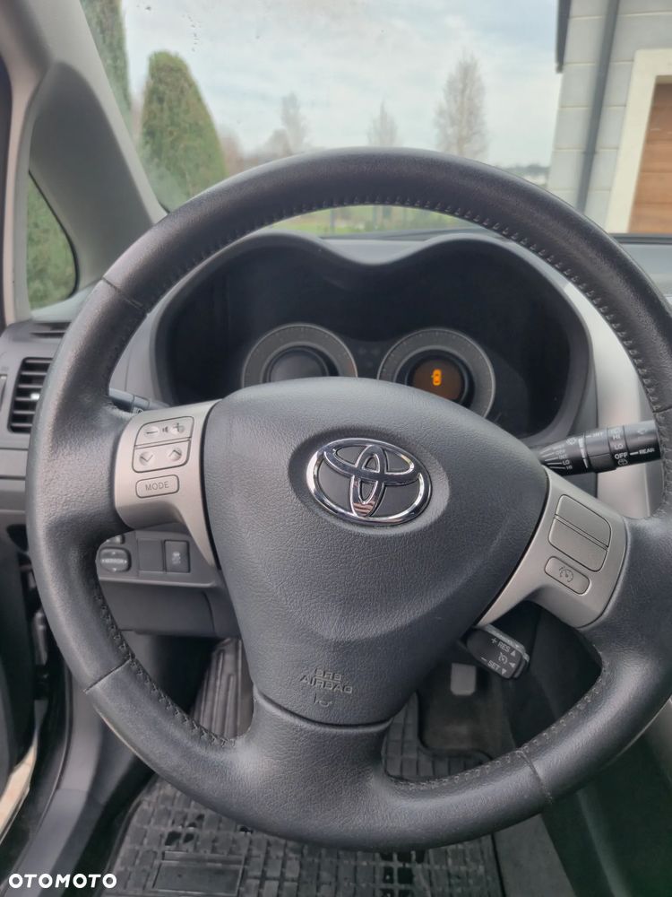 Toyota Auris 1.6 VVT-i Sol - 19