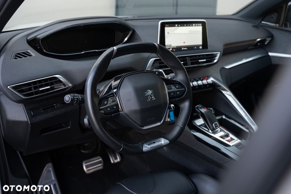 Peugeot 5008 1.6 PureTech GT Line S&S EAT8 - 23