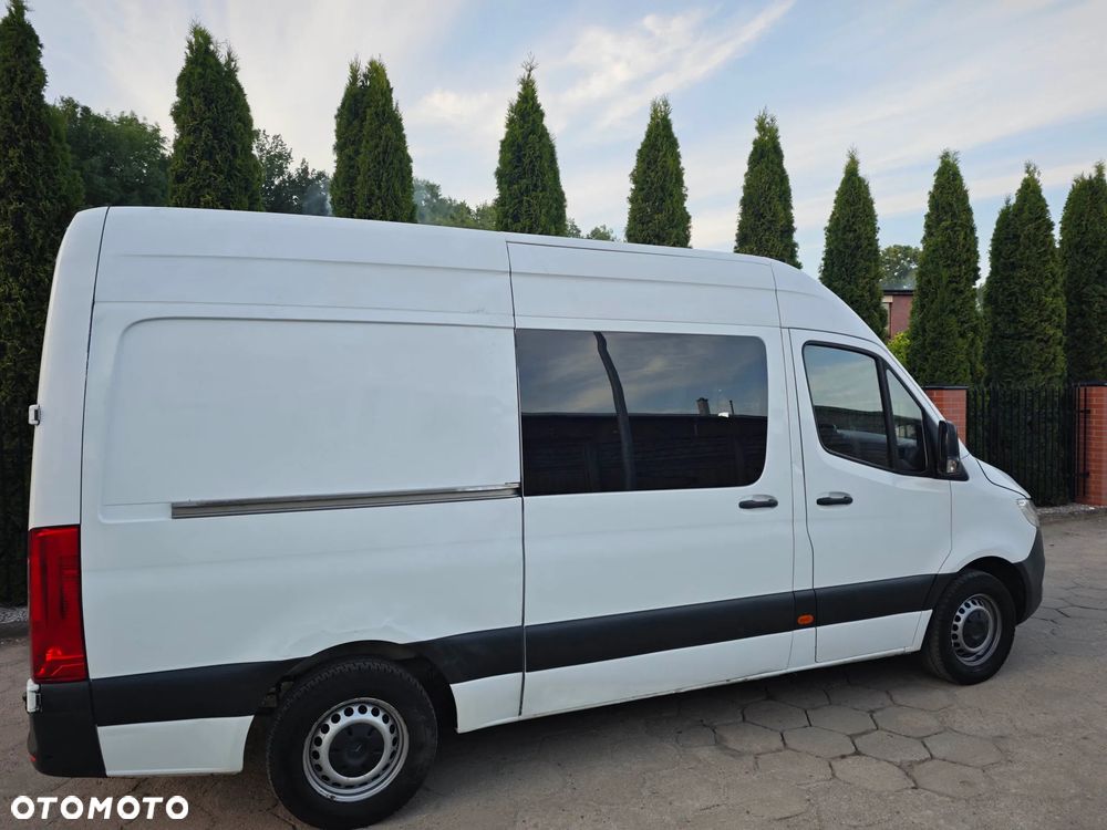 Mercedes-Benz Sprinter - 14
