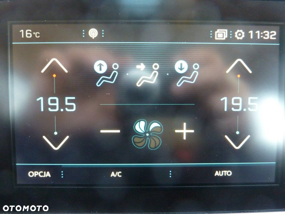 Peugeot 308 - 22