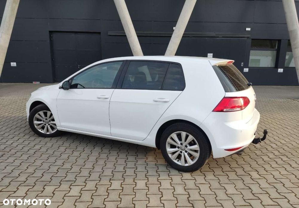 Volkswagen Golf - 4