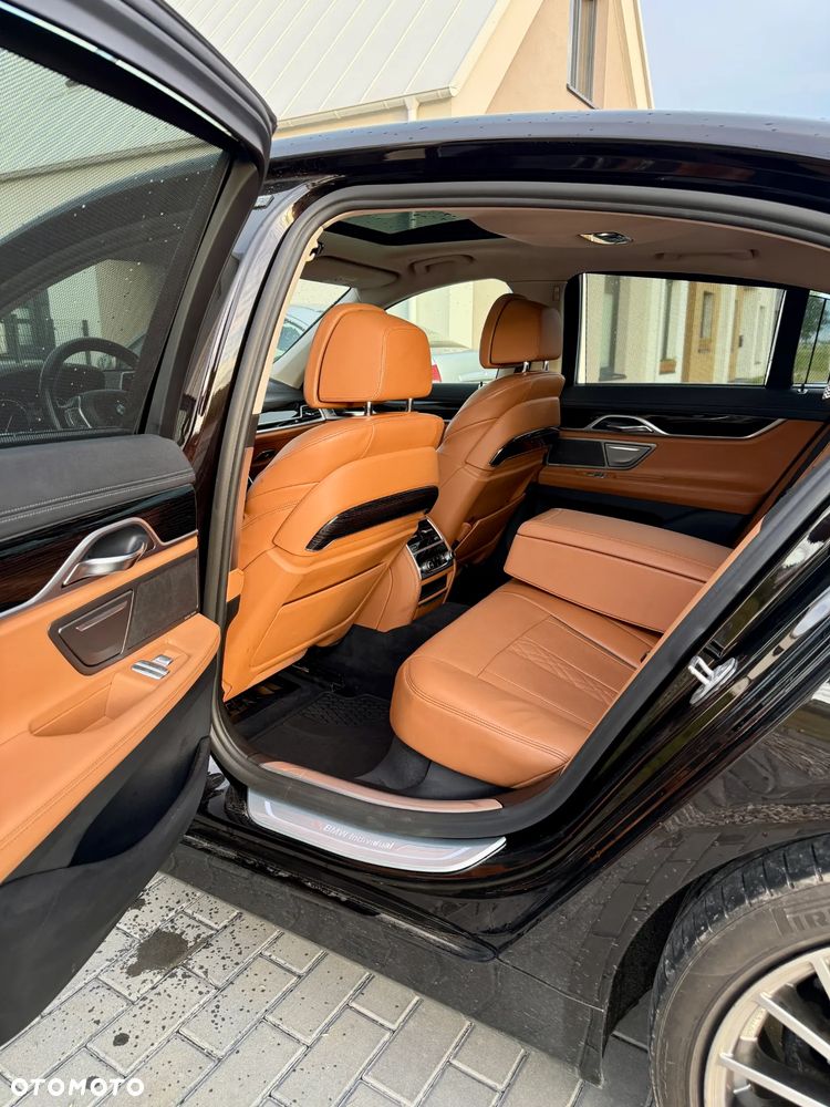 BMW Seria 7 740d xDrive - 7