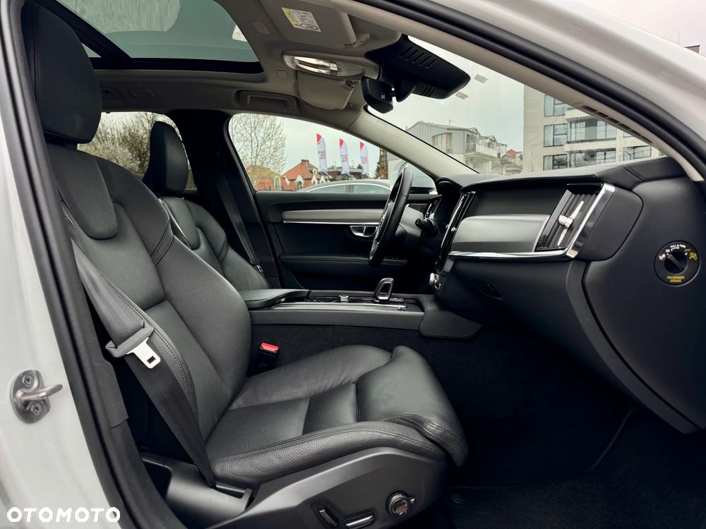 Volvo V90 Cross Country B4 D AWD Ultimate - 19