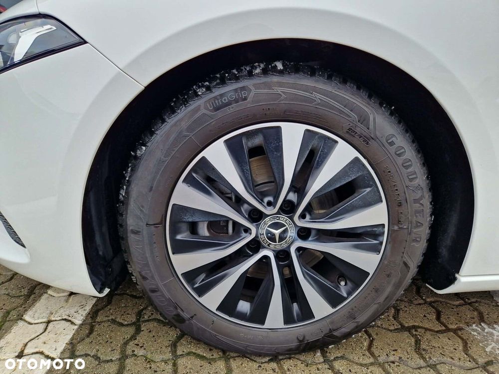 Mercedes-Benz Klasa A 180 Style 7G-DCT - 14