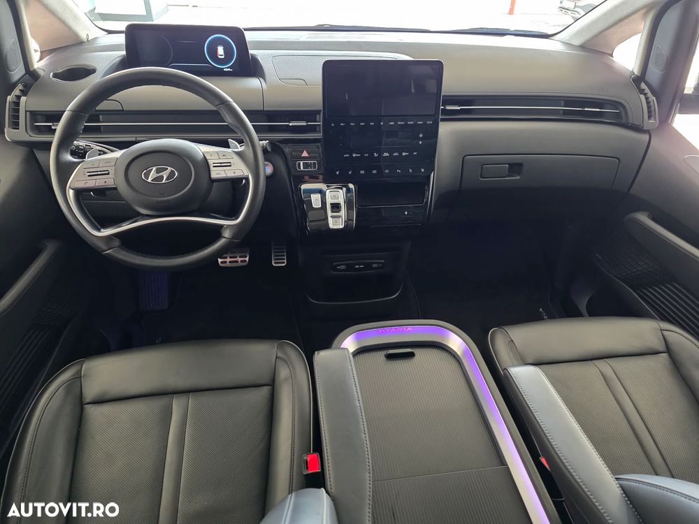 Hyundai Staria 2.2 CRDi Allrad Signature - 11