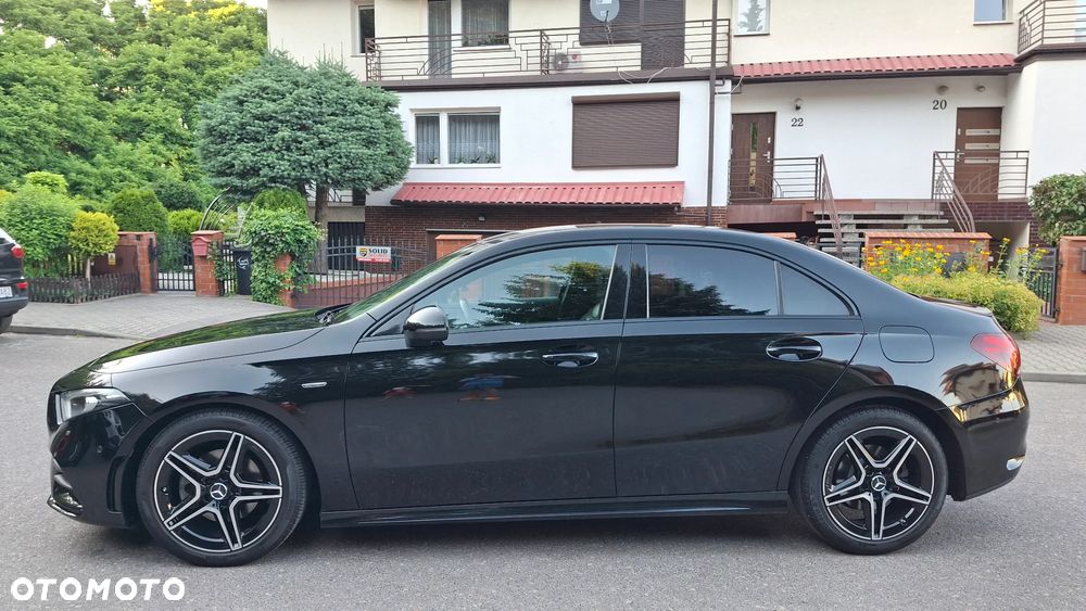 Mercedes-Benz Klasa A 200 7G-DCT Lim Special Edition - 15