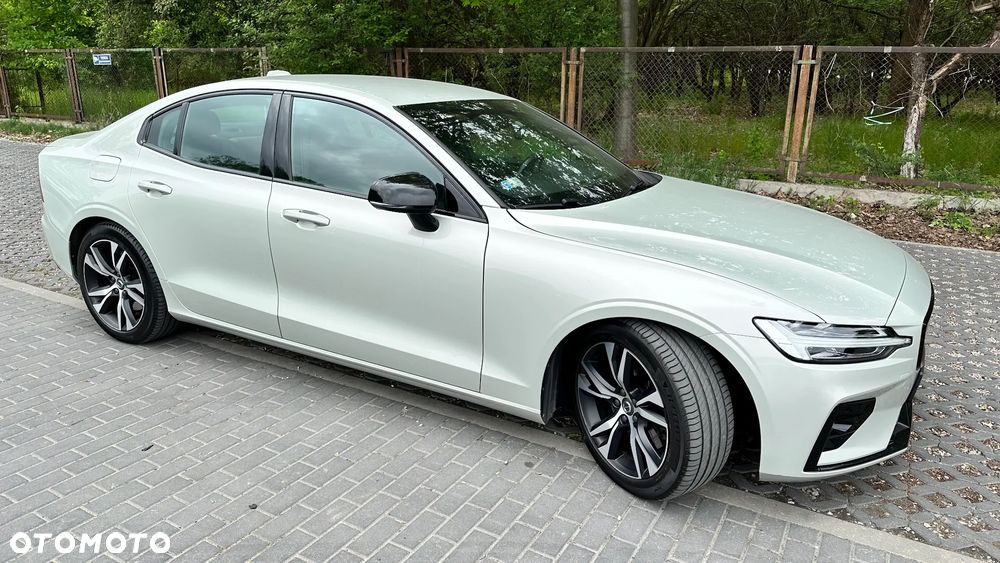Volvo S60 B5 B R-Design - 1