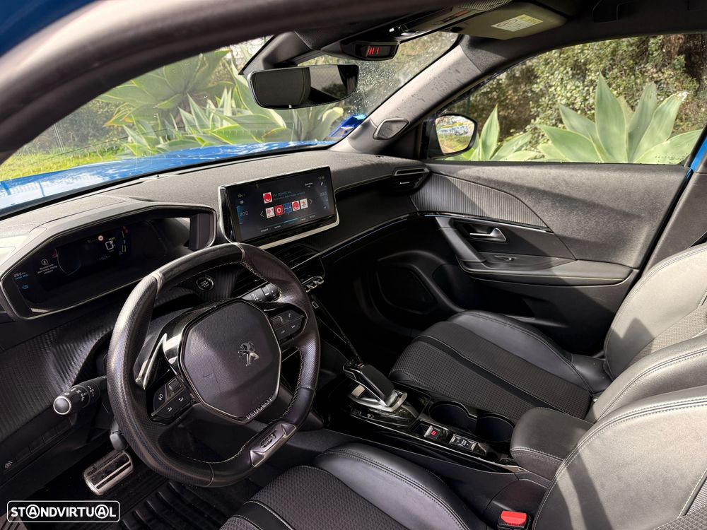 Peugeot e-2008 GT - 11