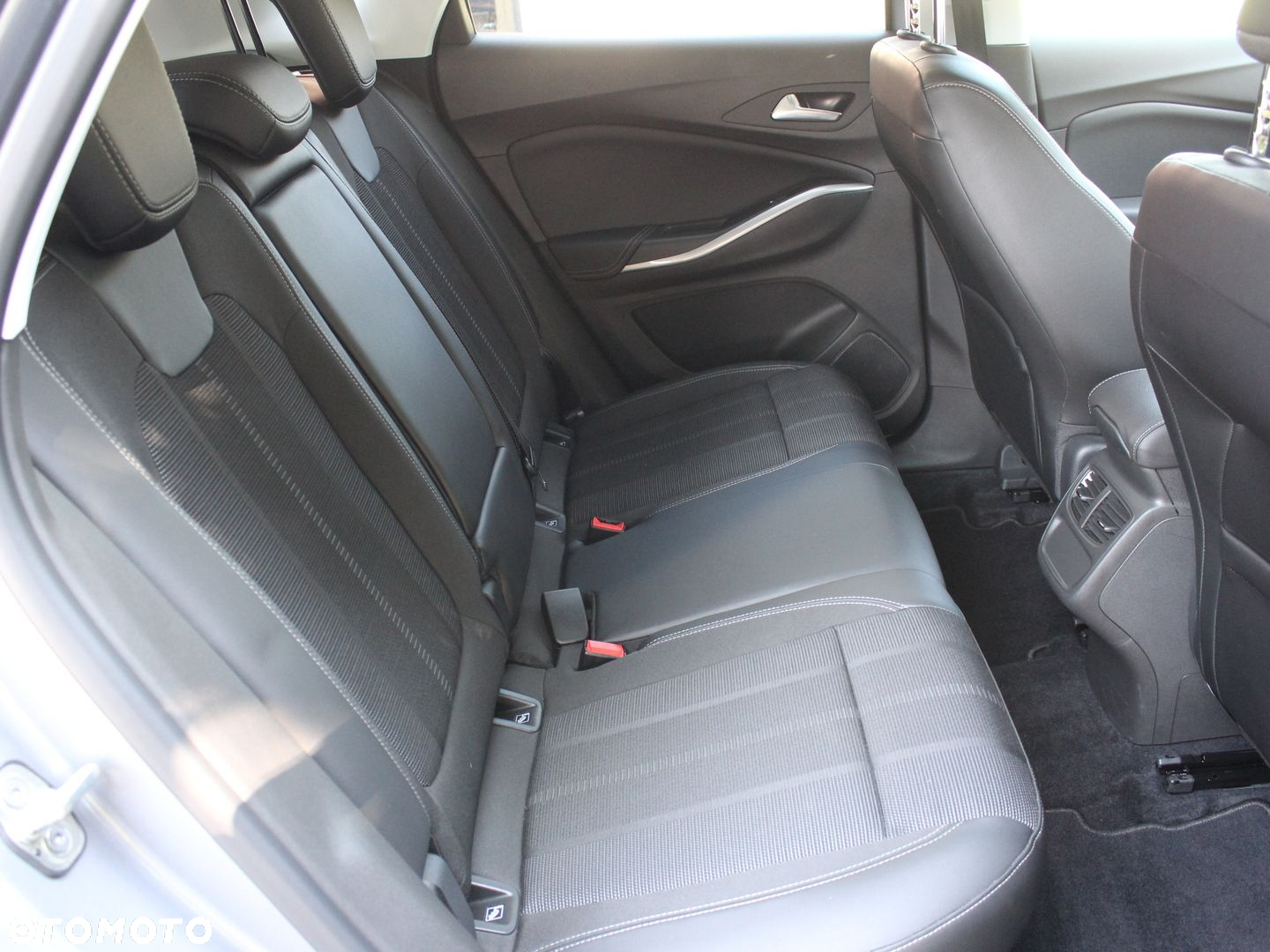Opel Grandland - 16