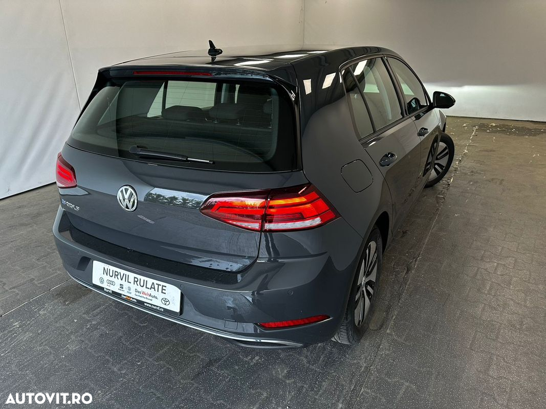 Volkswagen Golf e-Golf - 14