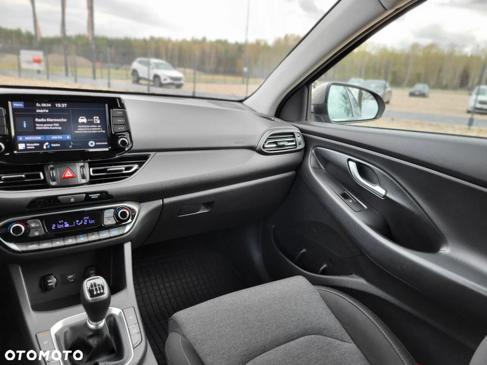 Hyundai i30 1.5 DPI Smart - 11