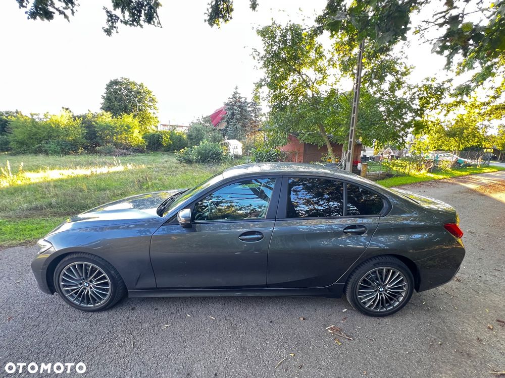 BMW Seria 3 320d Advantage sport - 11