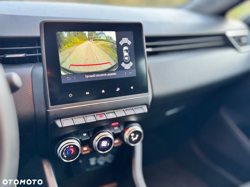 Renault Clio E-TECH 140 INTENS - 9