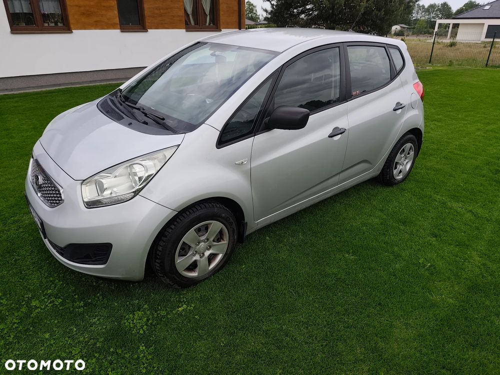 Kia Venga - 11