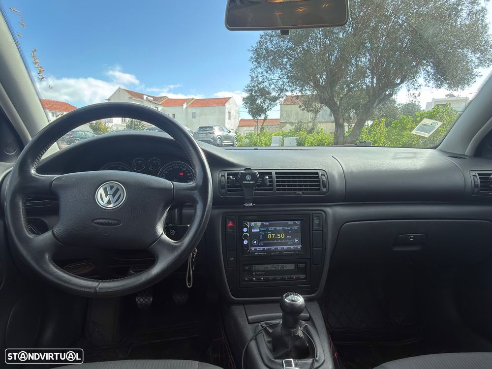 VW Passat 1.9 TDi - 8