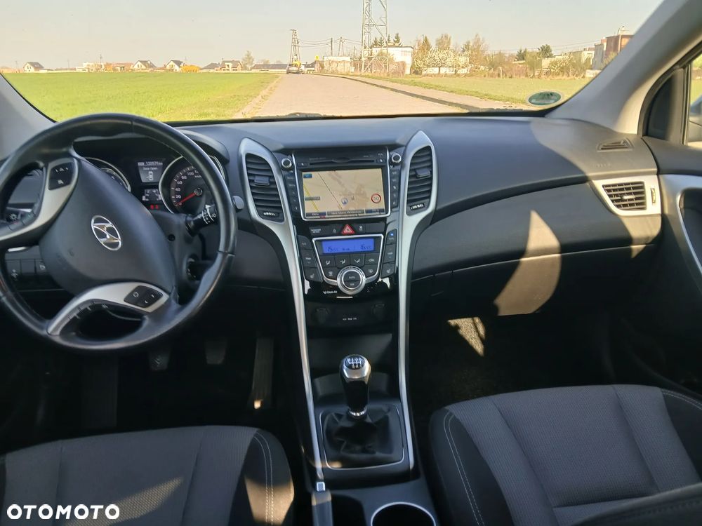 Hyundai i30 1.6 GDI Premium - 37