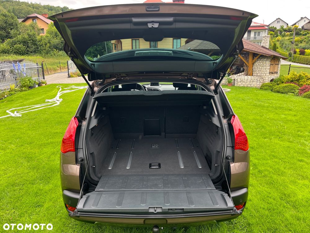Peugeot 3008 Hybrid4 - 20