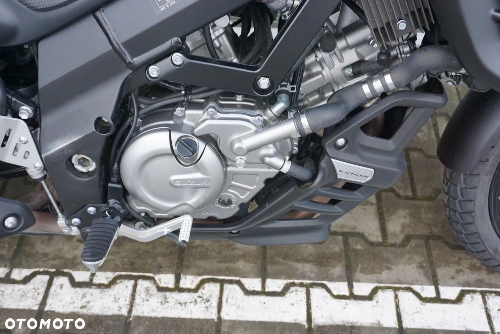 Suzuki V-STROM - 7