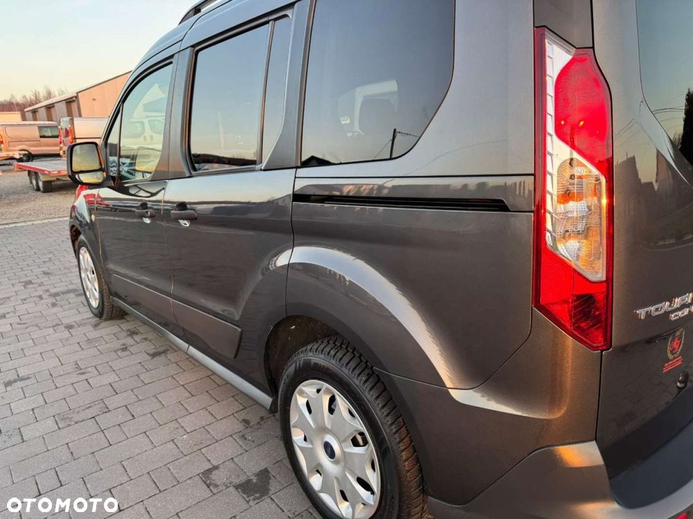 Ford Tourneo Connect - 8